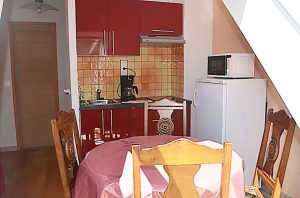 Location appartement Lannion Côte de Granit Rose La cuisine