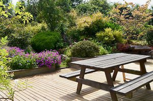 Location appartement Lannion jardin de Kerilis vue terrasse